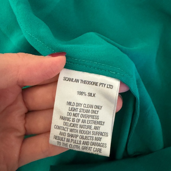 Scanlan Theodore Vibrant Teal Silk - Picture 2 of 4